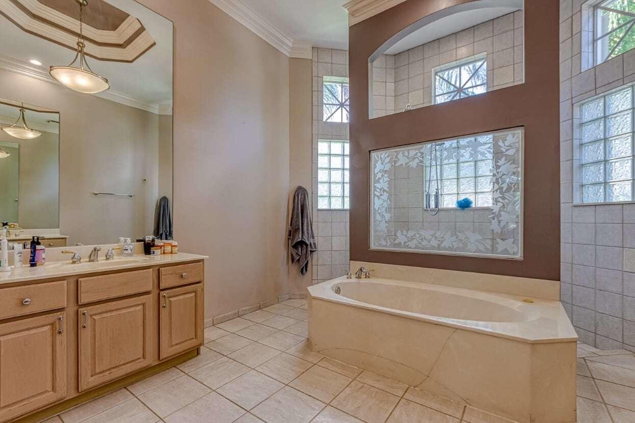 21702 Marigot Drive Boca Raton, FL 33428 - Photo 18 of 31 MASTER BATH