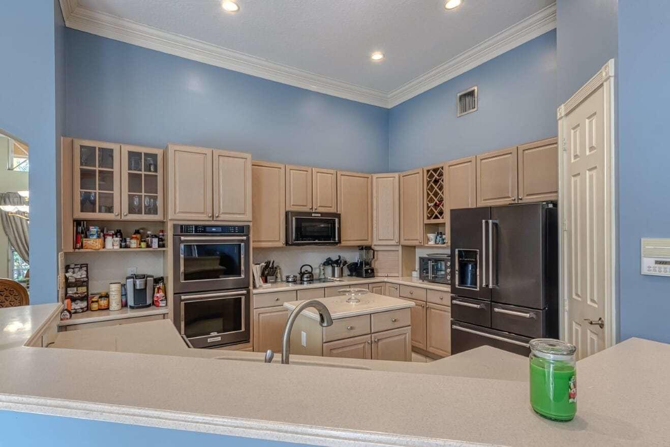 21702 Marigot Drive Boca Raton, FL 33428 - Photo 7 of 31 KITCHEN