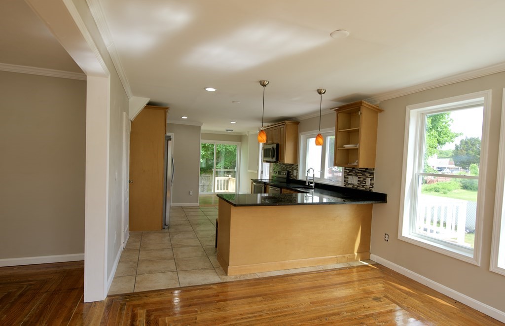 3 Green Street Methuen, MA 01844 - Photo 2 of 10