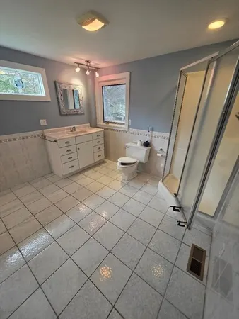 $2,500 | 1636 Drift Road, Unit M, Westport, MA 02790
