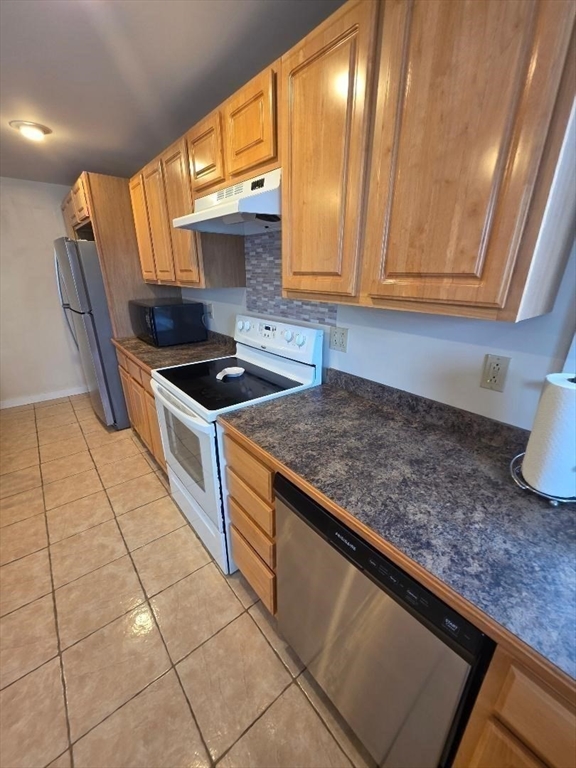 1636 Drift Road, Unit M Westport, MA 02790 - Photo 5 of 36