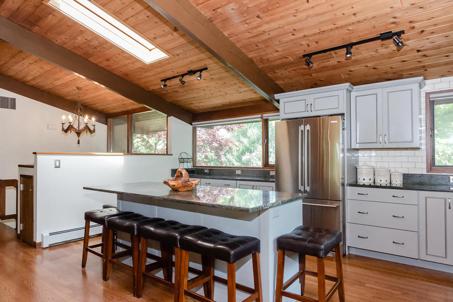 17 Alden Road Marion, MA 02738 - Photo 8 of 41 1905_Arruda17Alden_002-2