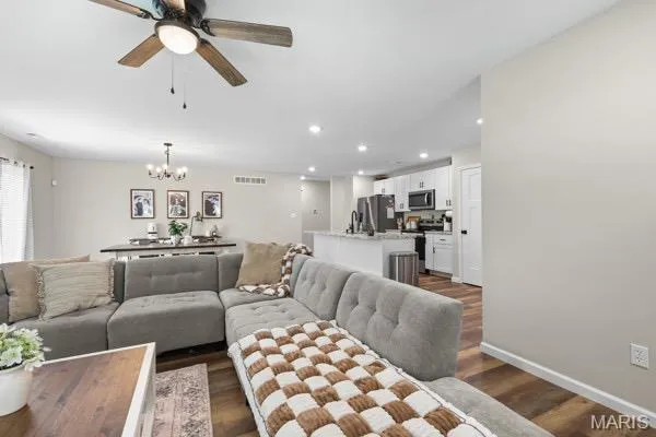 $260,000 | 506 South Cantwell Lane, Desloge, MO 63601