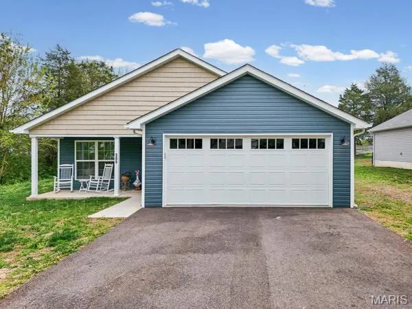 $260,000 | 506 South Cantwell Lane, Desloge, MO 63601