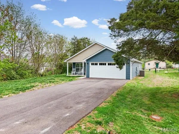 $260,000 | 506 South Cantwell Lane, Desloge, MO 63601