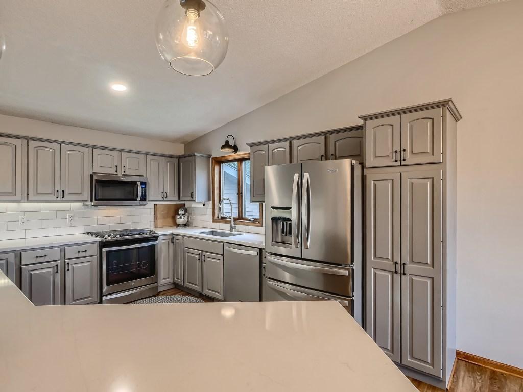 1043 Moonglow Road Hudson, WI 54016 - Photo 5 of 30 Gallery Image 5