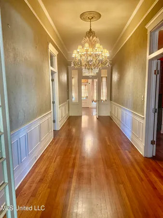 $345,000 | 123 Grand Avenue, Yazoo City, MS 39194