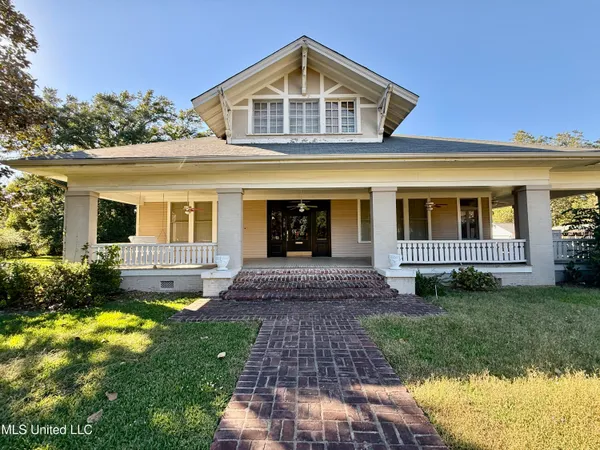 $345,000 | 123 Grand Avenue, Yazoo City, MS 39194