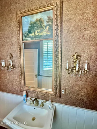 $345,000 | 123 Grand Avenue, Yazoo City, MS 39194