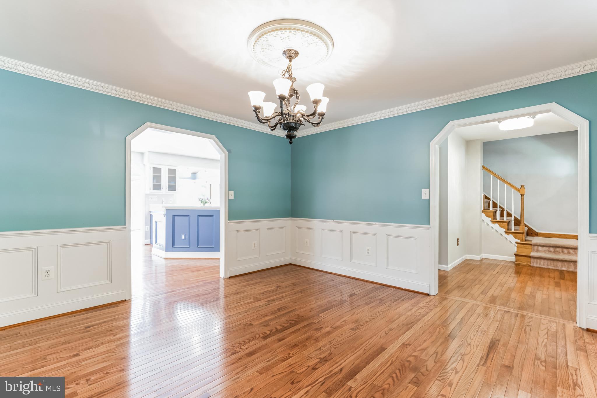 7035 Decoy Drive Owings, MD 20736 - Photo 22 of 61 Chair Rail & Crown Molding