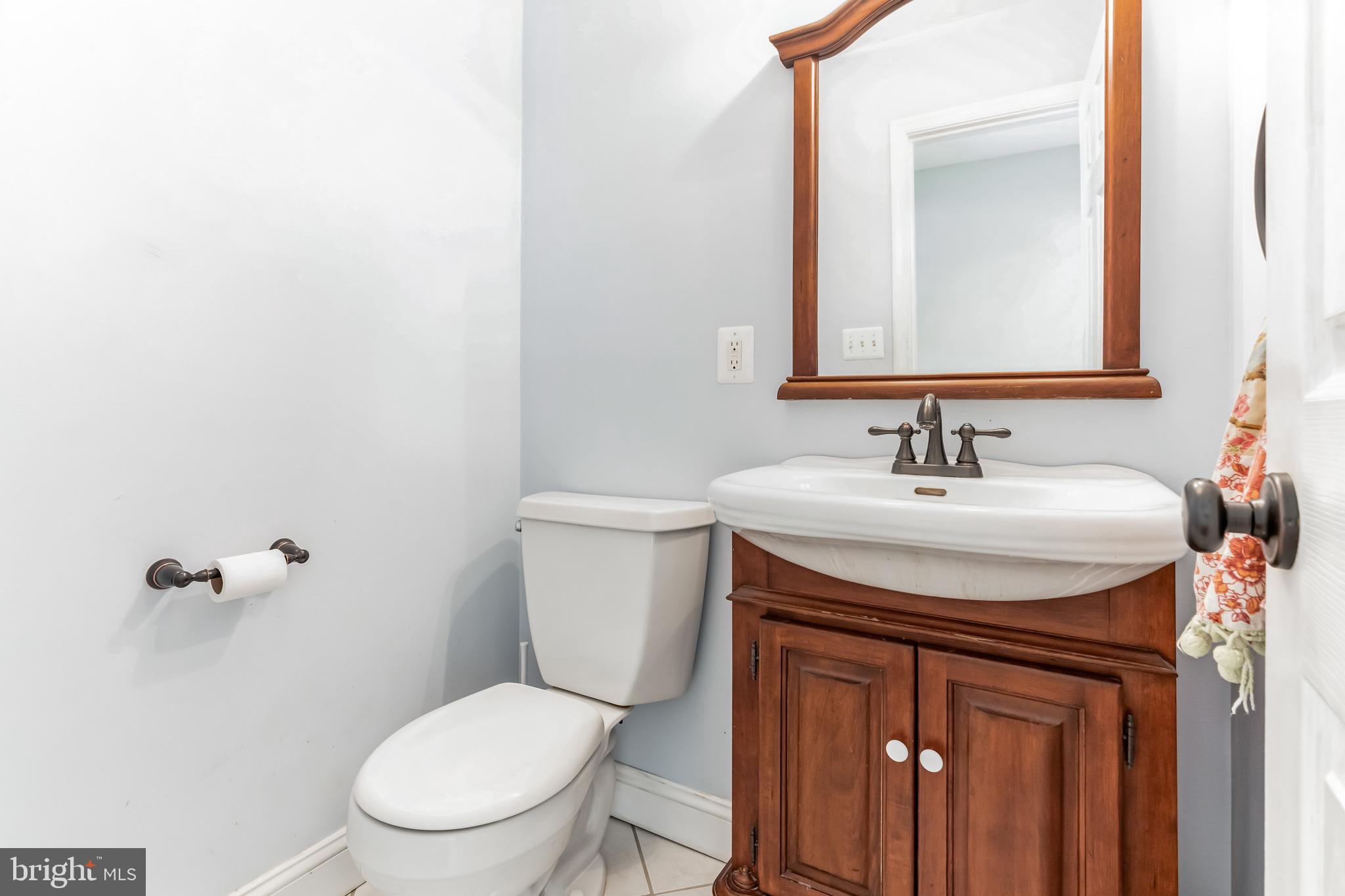 7035 Decoy Drive Owings, MD 20736 - Photo 24 of 61 Main Level Powder Room