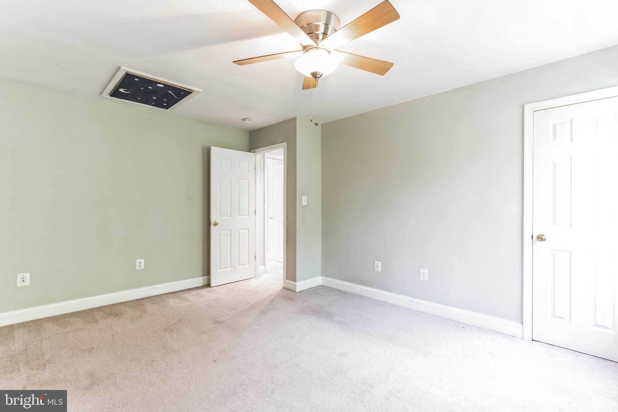 7035 Decoy Drive Owings, MD 20736 - Photo 37 of 61 Additional Upper Level Bedroom