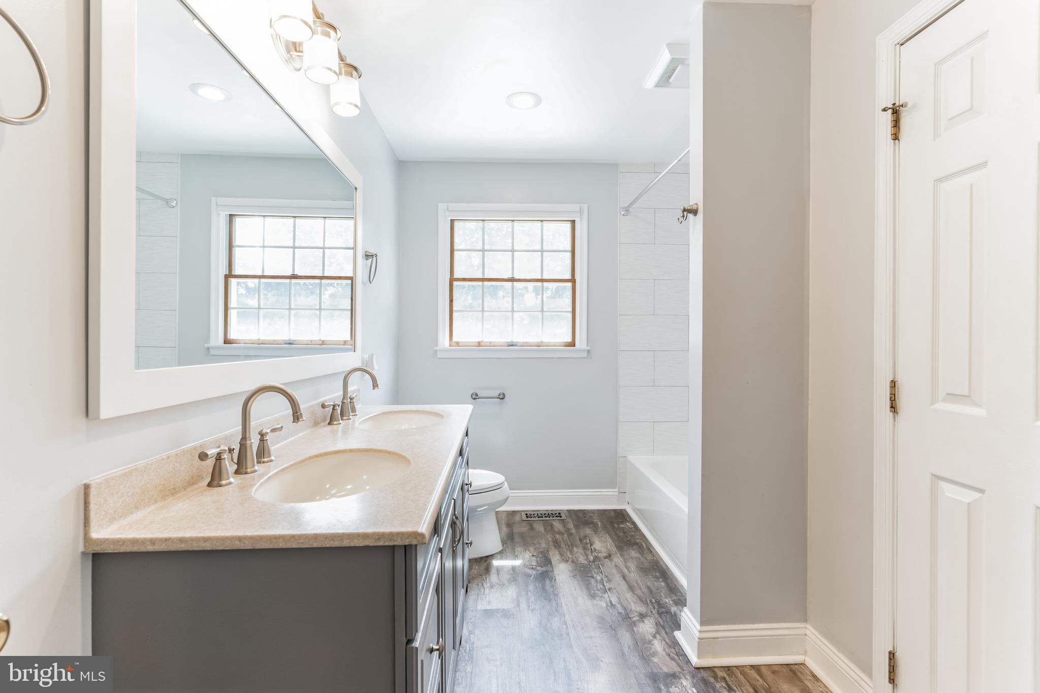 7035 Decoy Drive Owings, MD 20736 - Photo 38 of 61 Updated Upper Level Full Bath