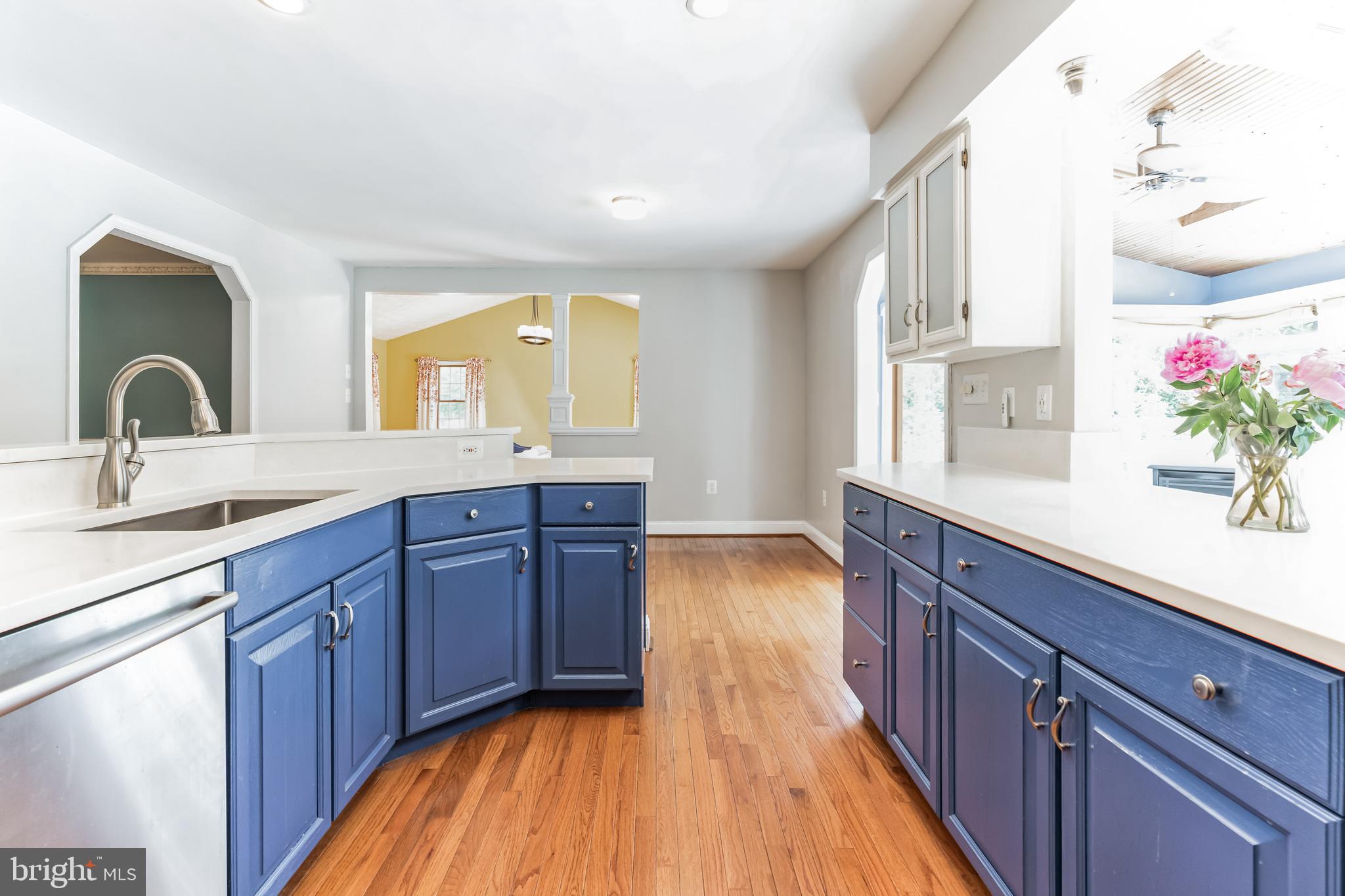 7035 Decoy Drive Owings, MD 20736 - Photo 8 of 61 Oversized Island