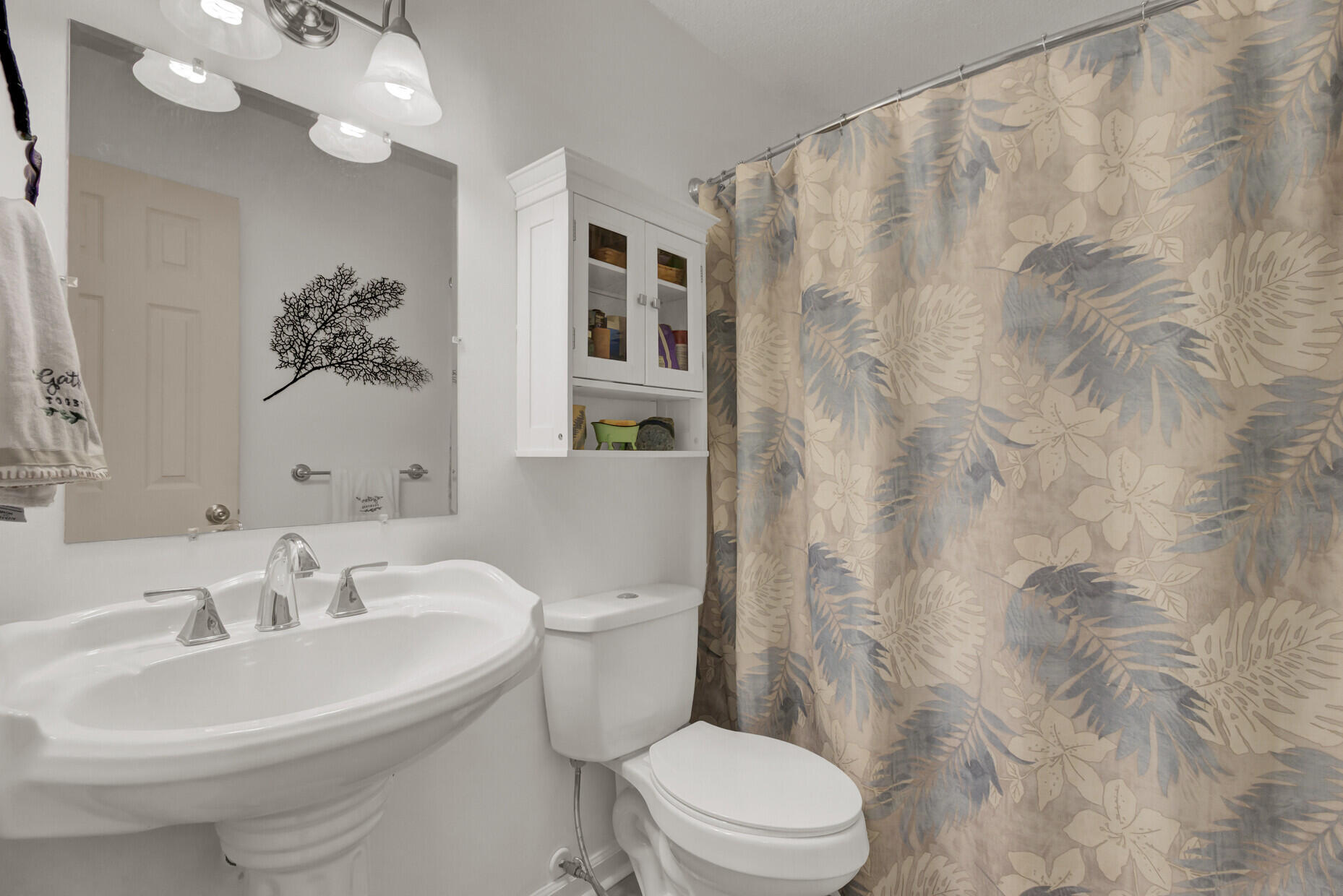 8325 Longridge Road North Charleston, SC 29418 - Photo 15 of 20 Secondary Bathroom