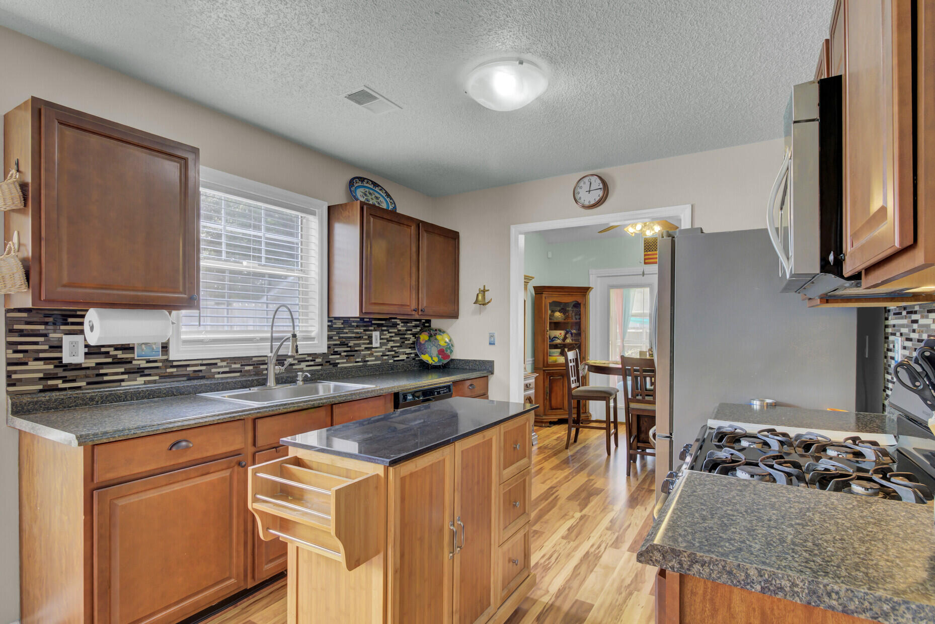 8325 Longridge Road North Charleston, SC 29418 - Photo 7 of 20 Kitchen 1