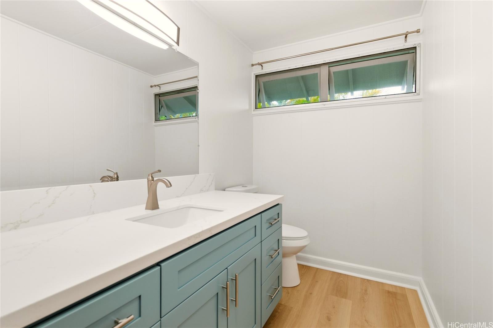 845 North Kalaheo Avenue Kailua, HI 96734 - Photo 13 of 18 a bathroom with a sink and a toilet