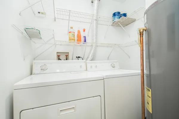 $1,800 | 798 North Gary Avenue, Unit 210, Carol Stream, IL 60188