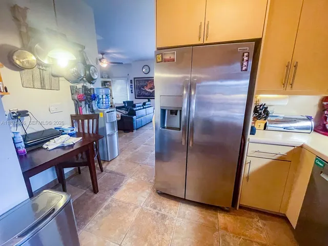 $4,900 | 9008 Collins Avenue, Unit 402, Surfside, FL 33154