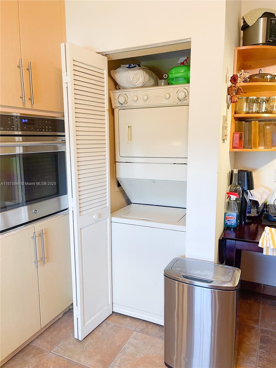 9008 Collins Avenue, Unit 402 Surfside, FL 33154 - Photo 19 of 49