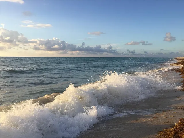 $4,900 | 9008 Collins Avenue, Unit 402, Surfside, FL 33154