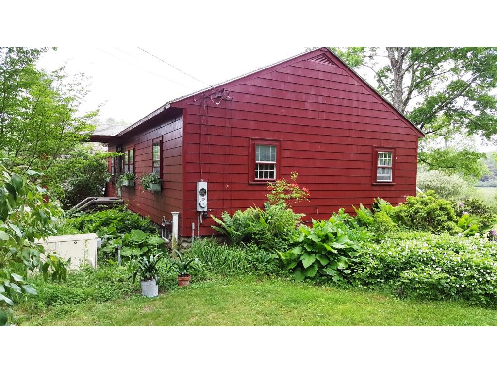 741 Gilmore Pond Road Jaffrey, NH 03452 - Photo 4 of 36 Gallery Image 4