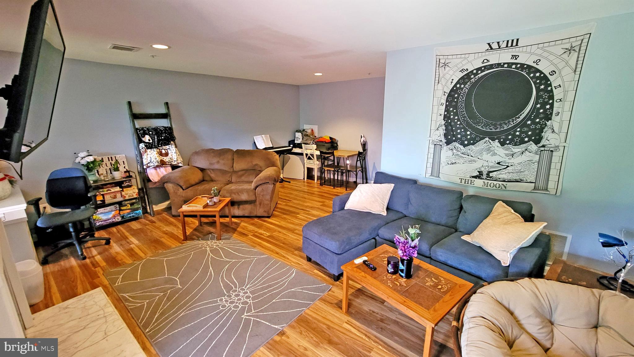 732 Howards Loop Annapolis, MD 21401 - Photo 11 of 26 Lots of room for the media center