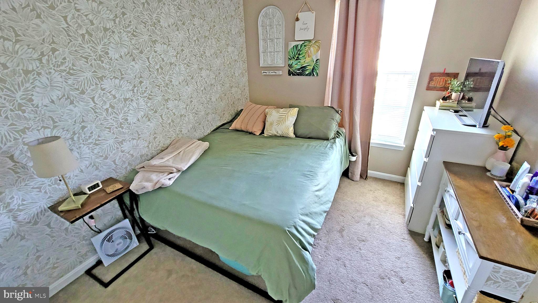 732 Howards Loop Annapolis, MD 21401 - Photo 16 of 26 Second bedroom