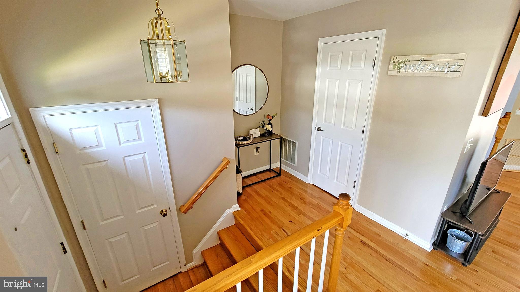 732 Howards Loop Annapolis, MD 21401 - Photo 20 of 26 Half bath on main level