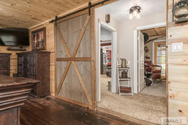 $750,000 | 750 West 200 Road North, Blackfoot, ID 83221