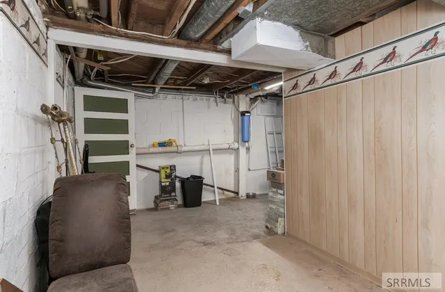 $750,000 | 750 West 200 Road North, Blackfoot, ID 83221