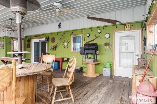 $750,000 | 750 West 200 Road North, Blackfoot, ID 83221