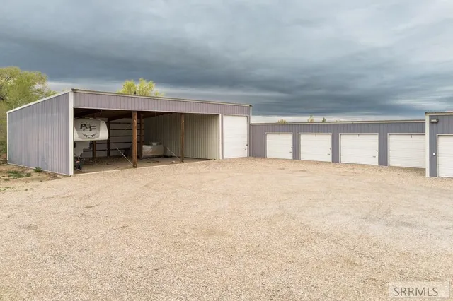 $750,000 | 750 West 200 Road North, Blackfoot, ID 83221