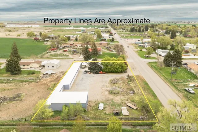 $750,000 | 750 West 200 Road North, Blackfoot, ID 83221