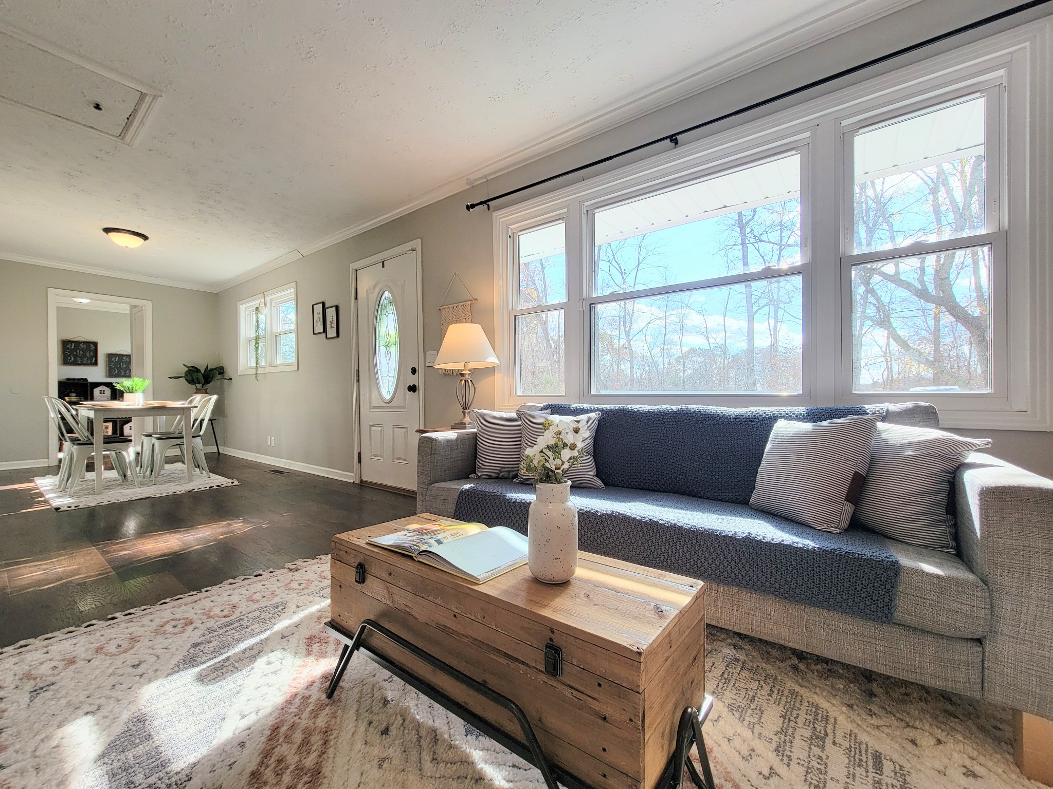 185 B Y Brown Road Charlotte, TN 37036 - Photo 34 of 52 a living room with furniture and a large window