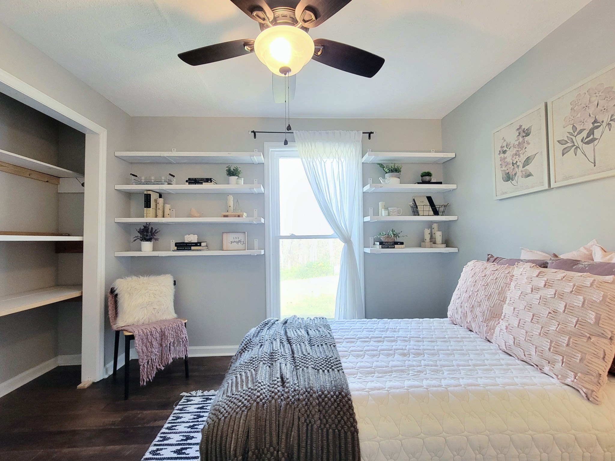 185 B Y Brown Road Charlotte, TN 37036 - Photo 35 of 52 a bedroom with a bed and window