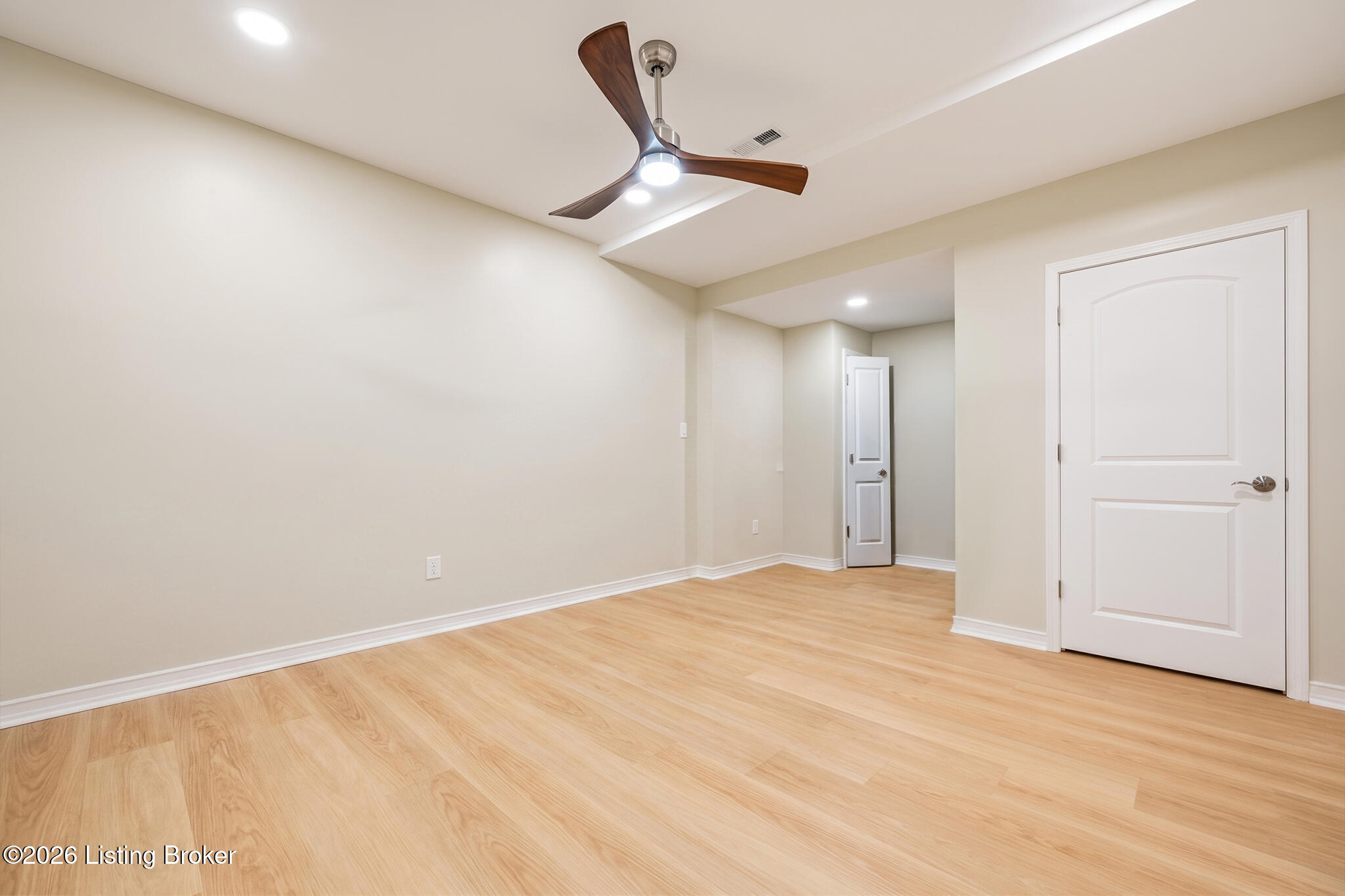 12604 Razor Court Louisville, KY 40299 - Photo 64 of 80 12604 Razor Ct-62_decluttered
