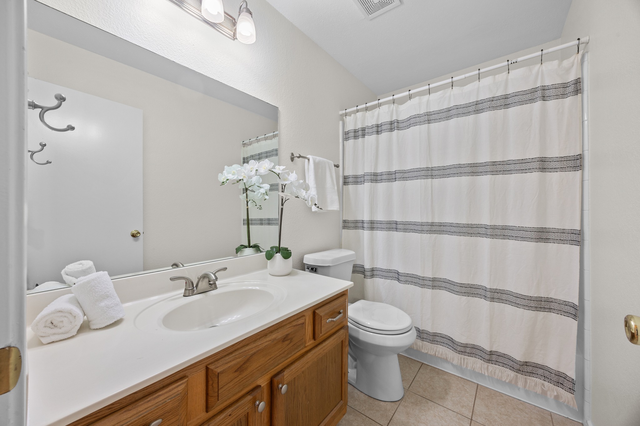 8219 Edgemoor Place Austin, TX 78749 - Photo 10 of 30 Freshly refinished bathtubs.