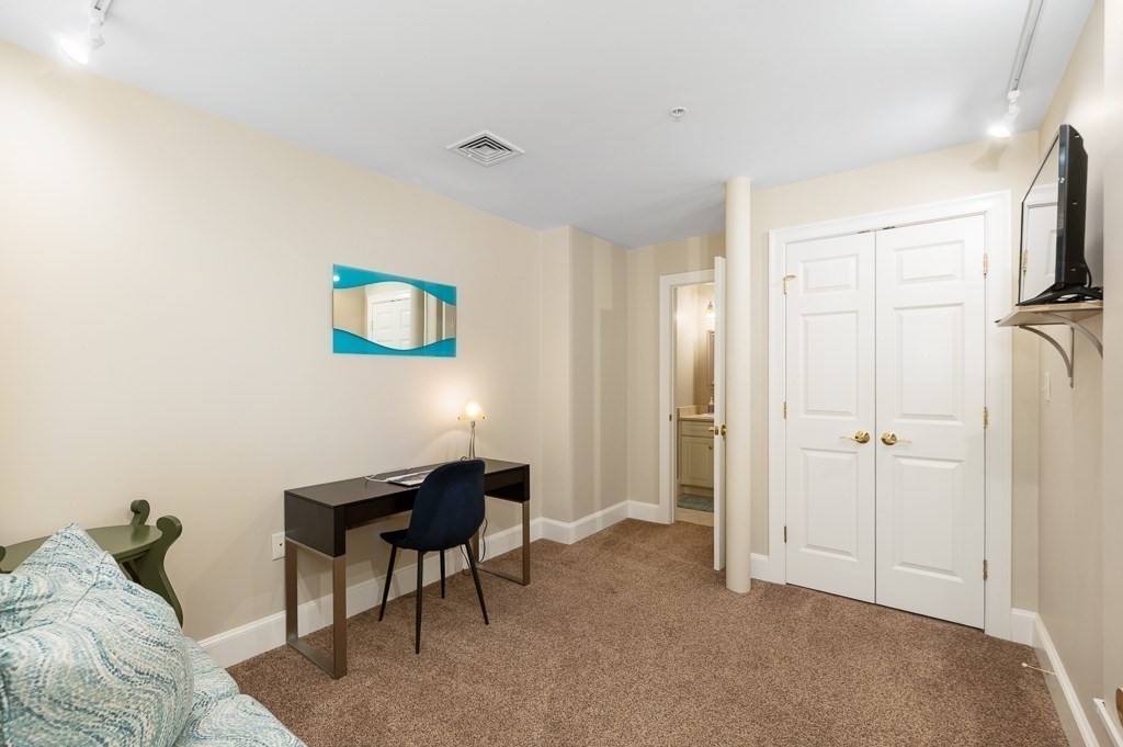 196 Main Street, Unit 2 Gloucester, MA 01930 - Photo 9 of 22