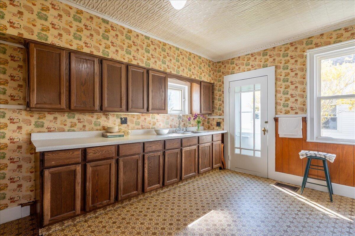21 Georges Street Thomaston, ME 04861 - Photo 24 of 88 37-21 Georges-34
