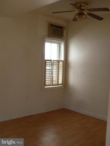 3918 5th Street North Beach, MD 20714 - Photo 4 of 4 Living Room
