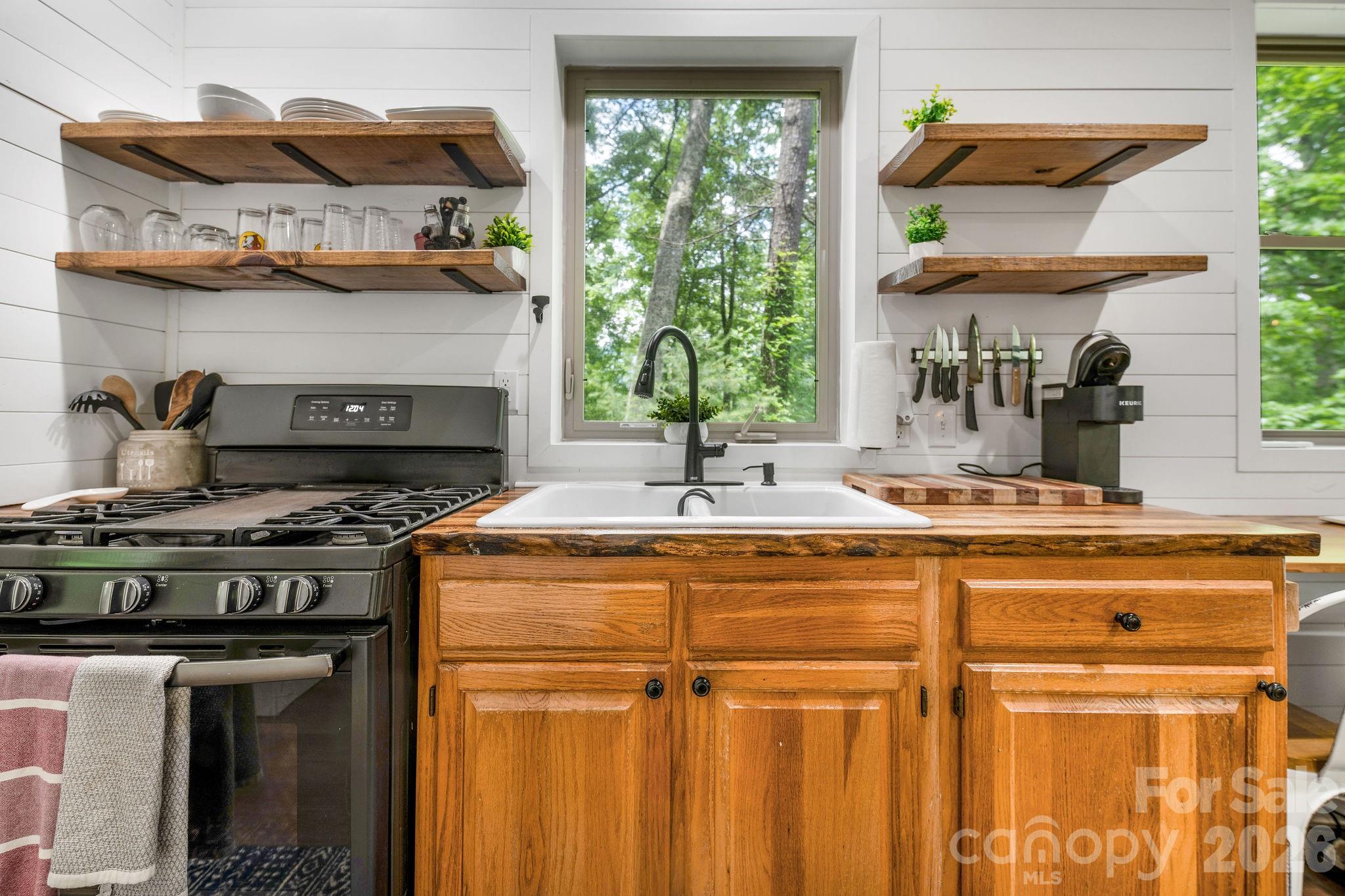2504 Upper Paw Paw Road Marshall, NC 28753 - Photo 24 of 41