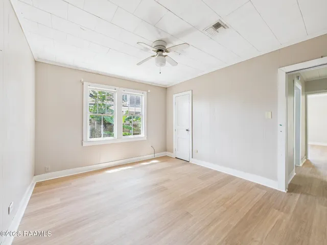 $995 | 131 Washington Street, St. Martinville, LA 70582