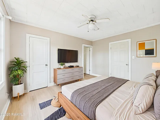 $995 | 131 Washington Street, St. Martinville, LA 70582