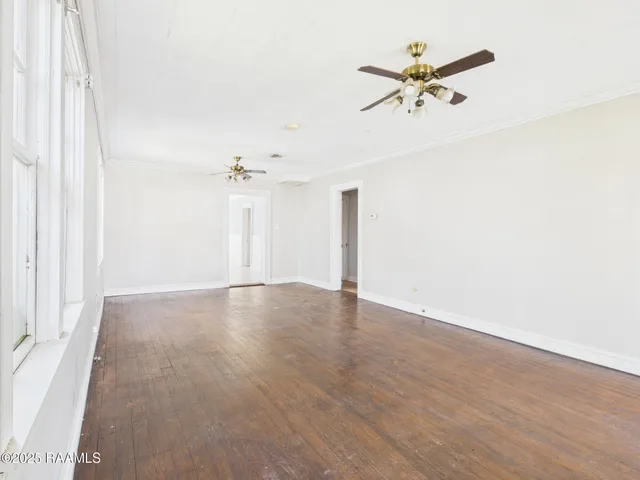 $995 | 131 Washington Street, St. Martinville, LA 70582