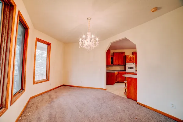 $299,900 | 103 County Road 320 North, Loda, IL 60948