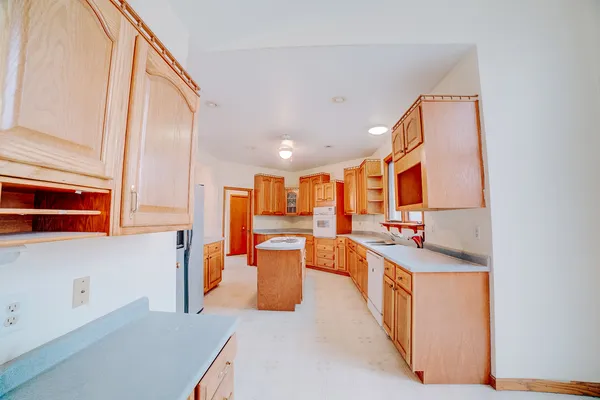 $299,900 | 103 County Road 320 North, Loda, IL 60948