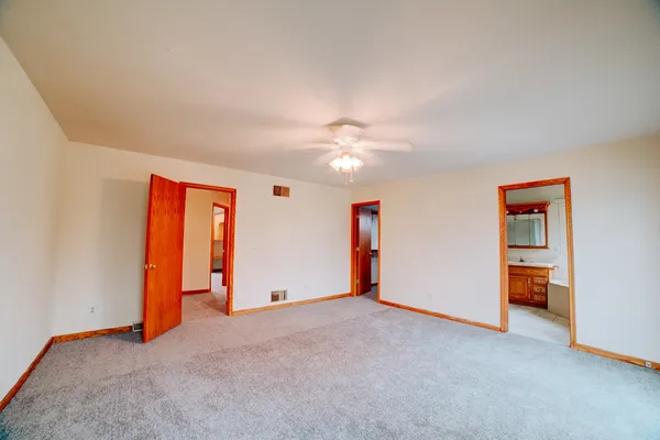 $299,900 | 103 County Road 320 North, Loda, IL 60948