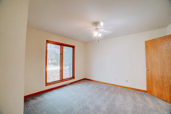 $299,900 | 103 County Road 320 North, Loda, IL 60948