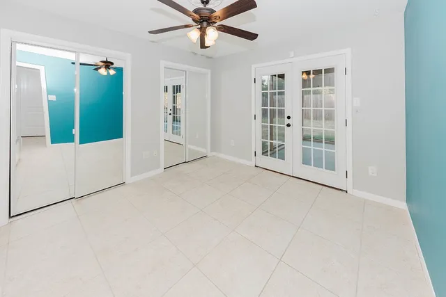 $425,000 | 139 Village Forest Drive, Smithville, TX 78957